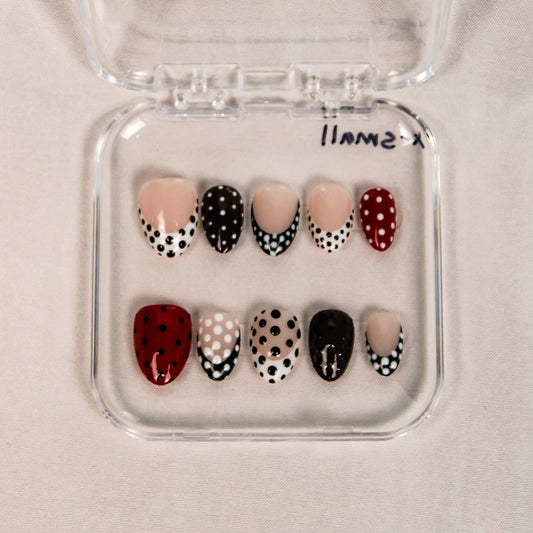Polka Dot Era 🖤❣️🤍